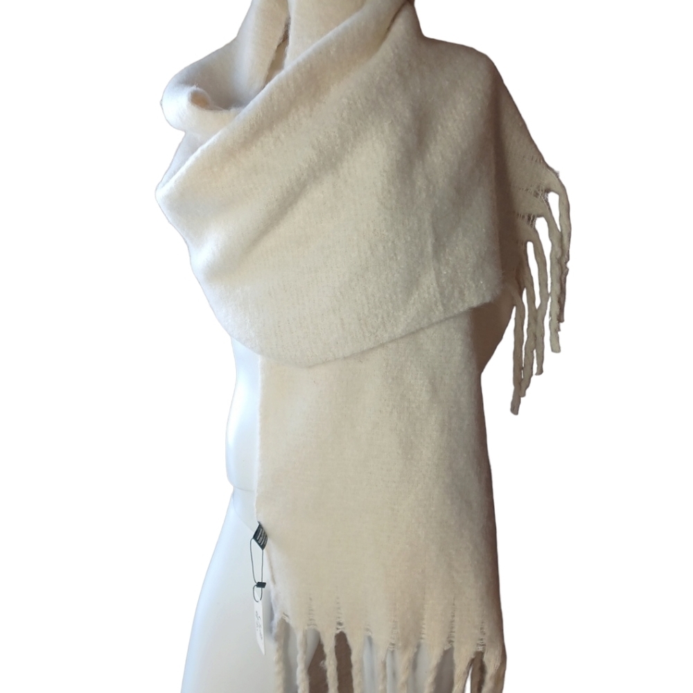 Cherie Bliss Viscose Scarf New With Tags
